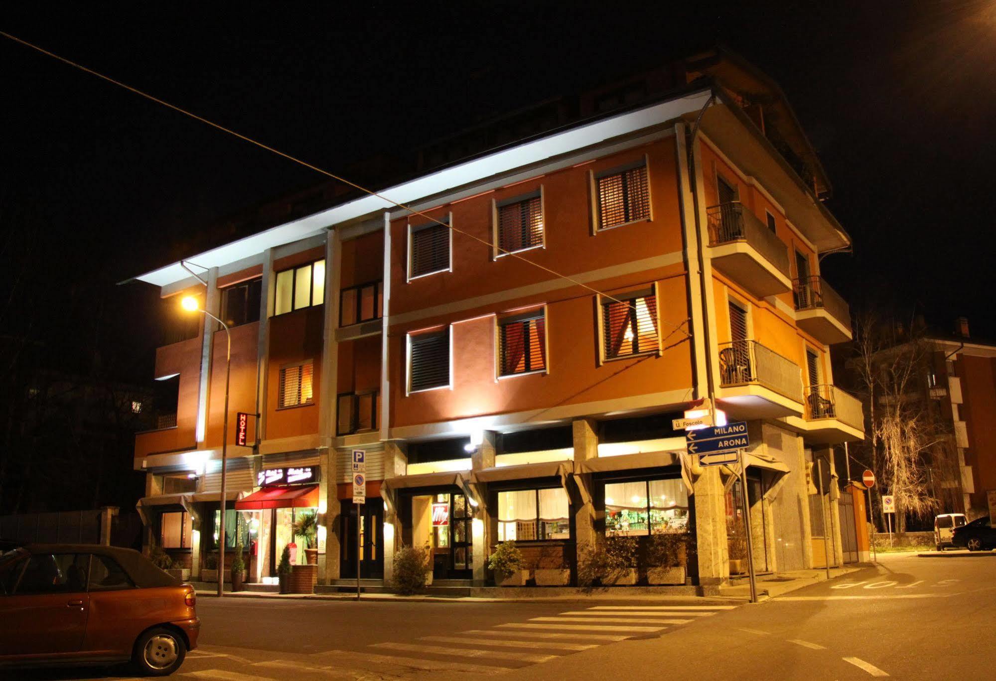 Hotel Rinaldo Apartment Borgomanero Exterior photo